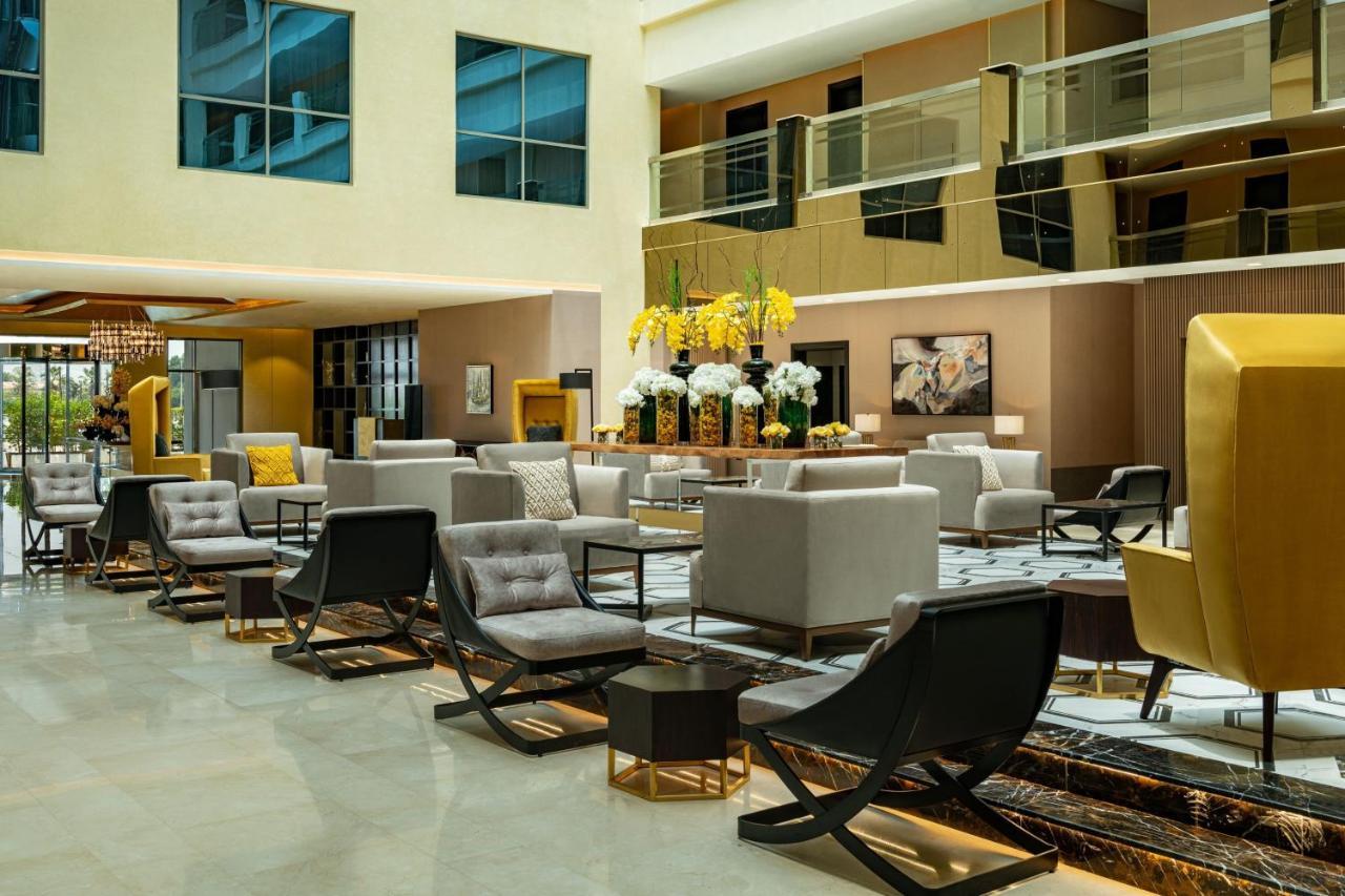 Four Points By Sheraton Production City, דובאי מראה חיצוני תמונה