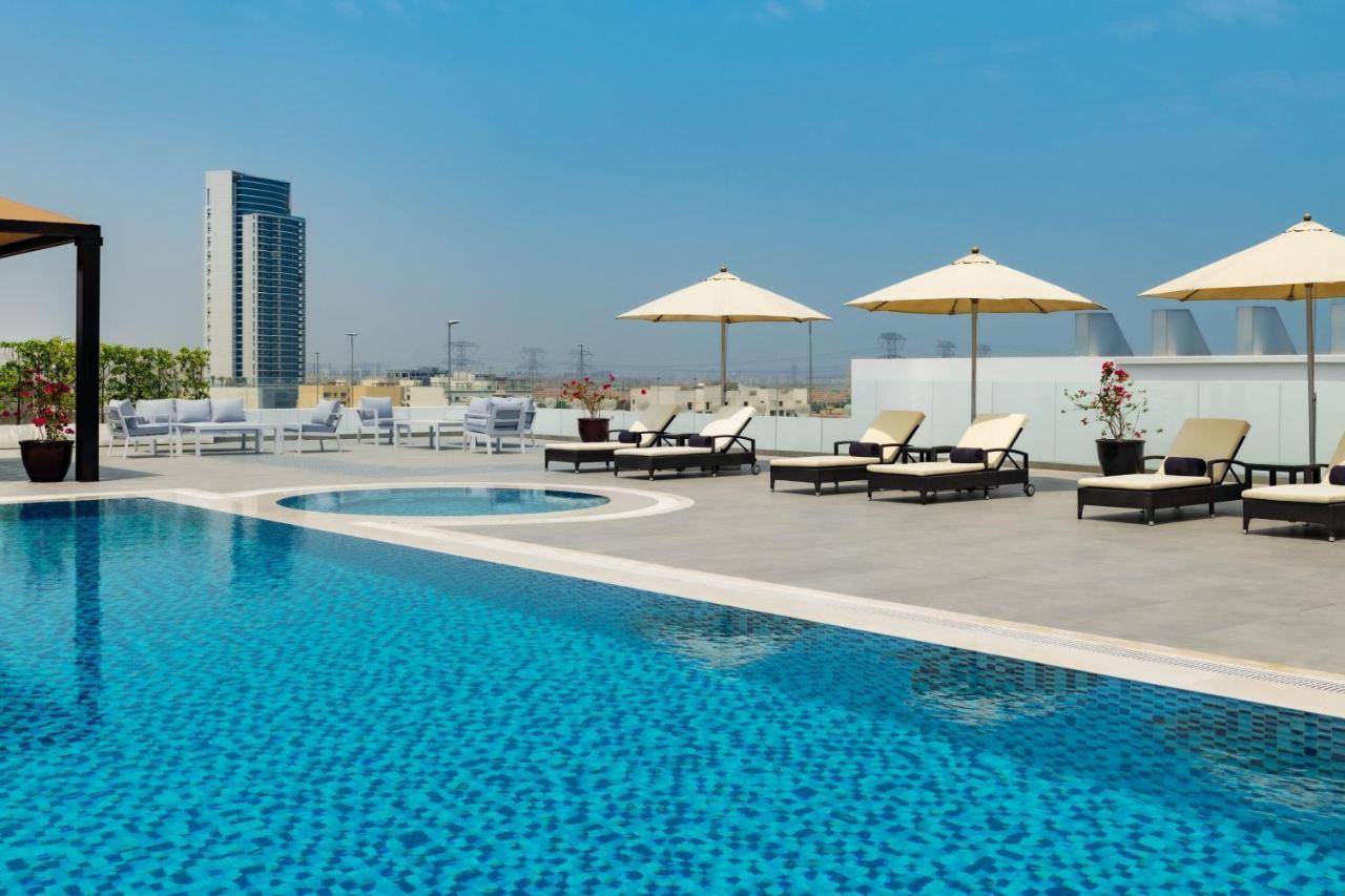 Four Points By Sheraton Production City, דובאי מראה חיצוני תמונה