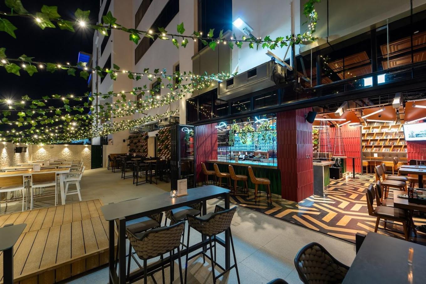 Four Points By Sheraton Production City, דובאי מראה חיצוני תמונה