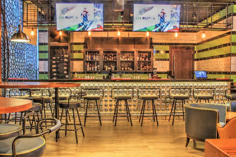 Four Points By Sheraton Production City, דובאי מראה חיצוני תמונה